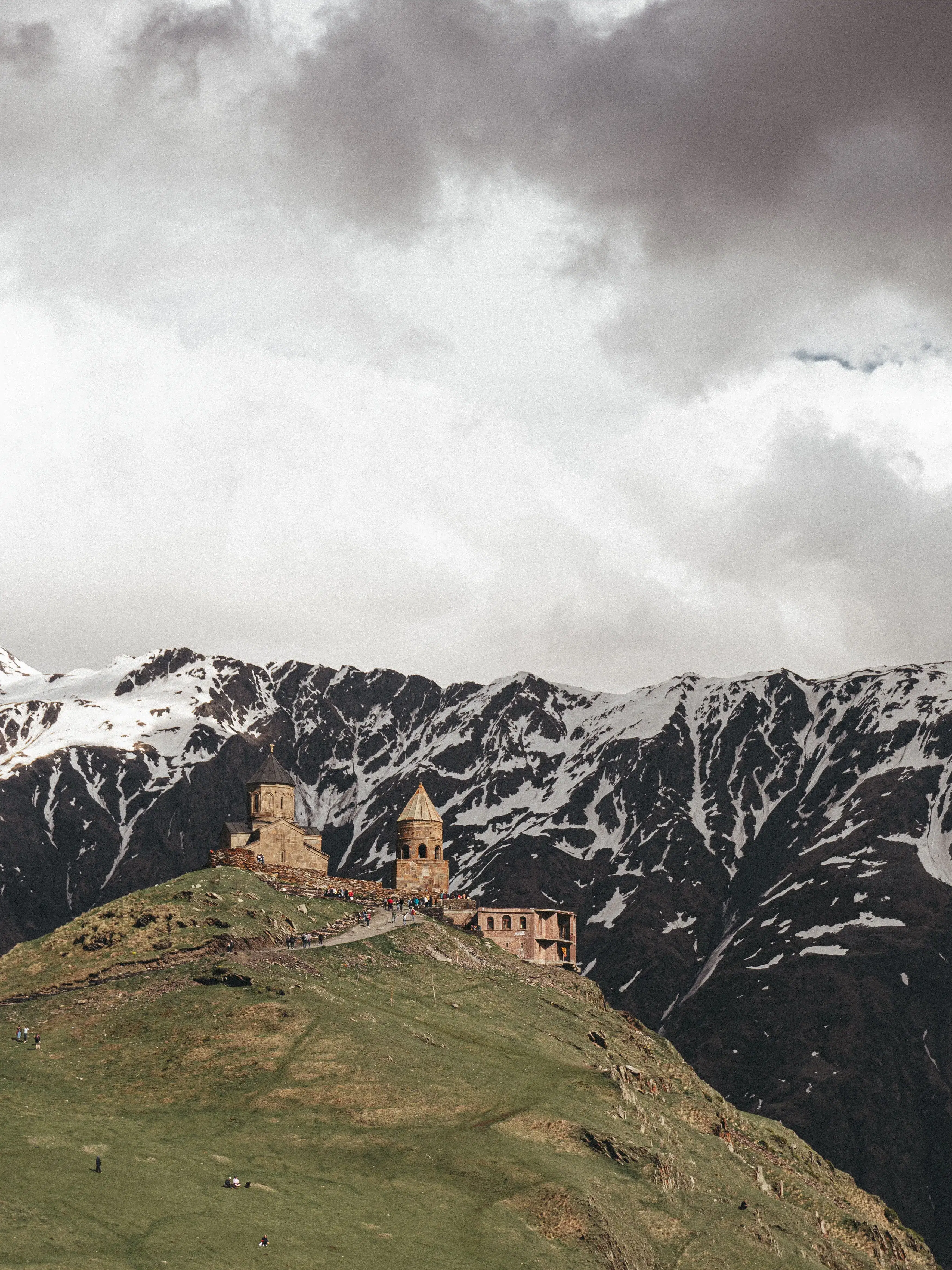 Porta Caucasia Kazbegi