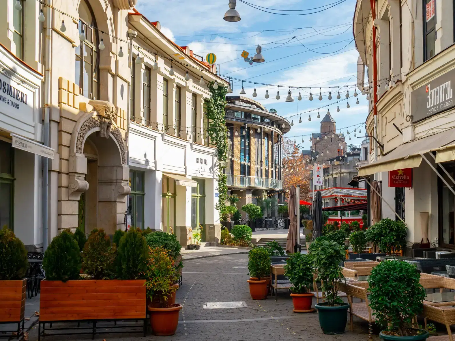 Shardeni Street
