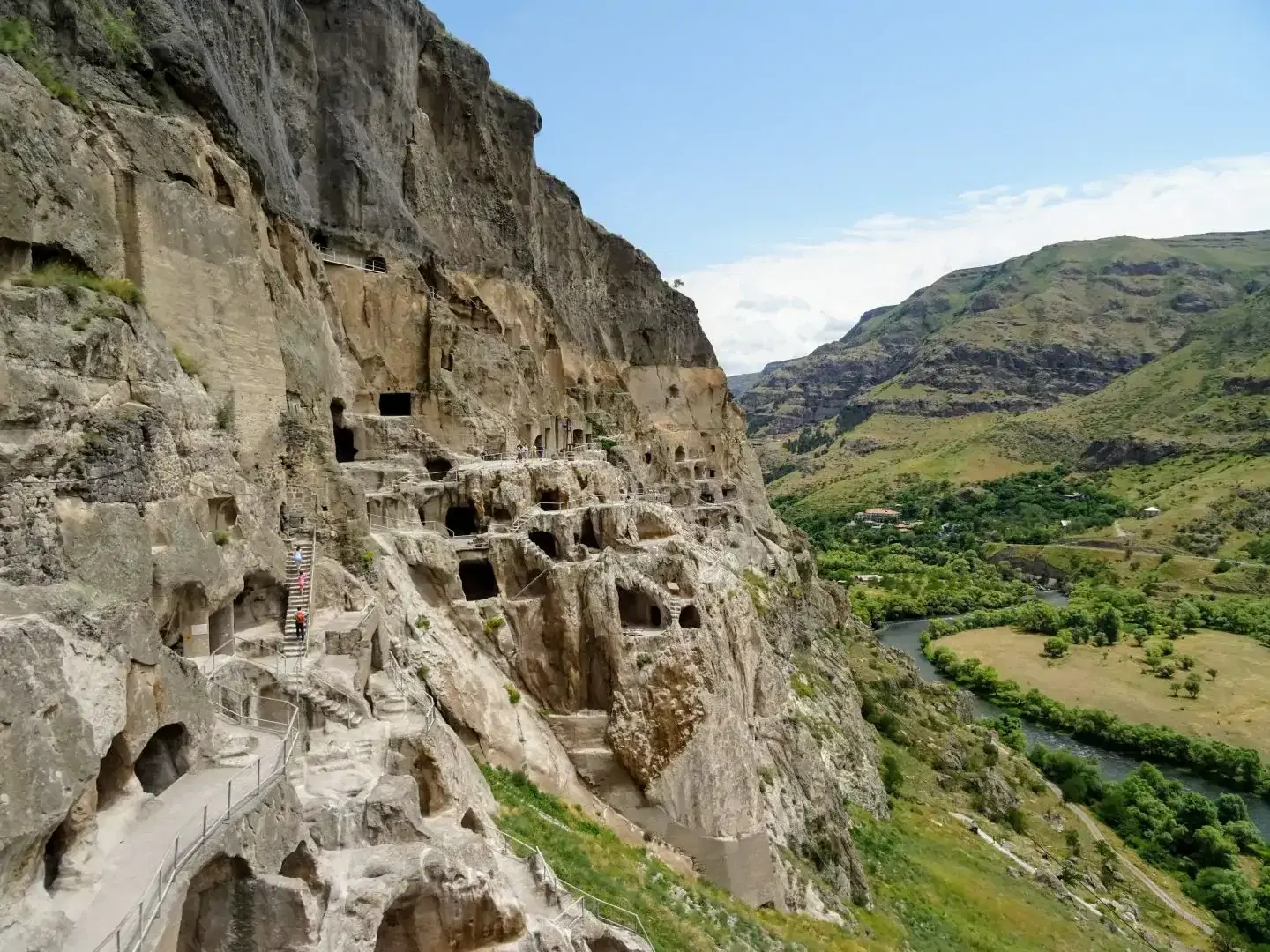 Vardzia